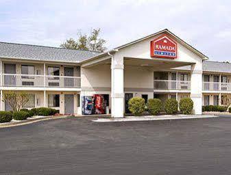 Days Inn By Wyndham Royston Exterior photo